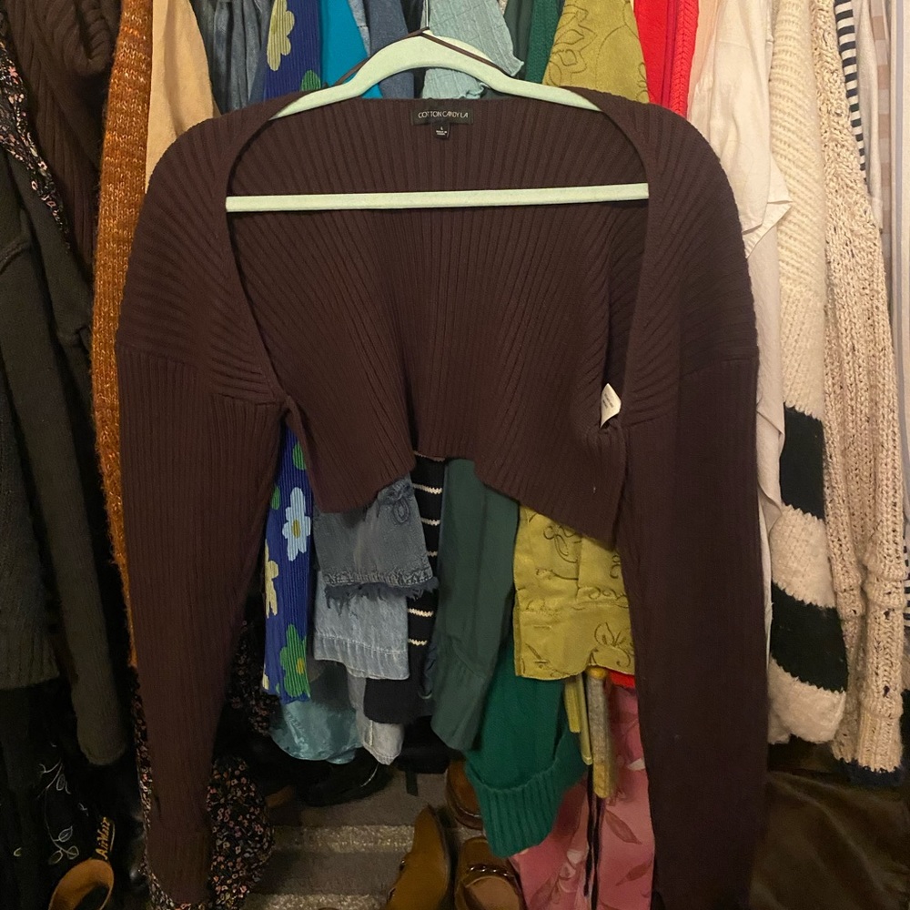Soft sweater shrug!!